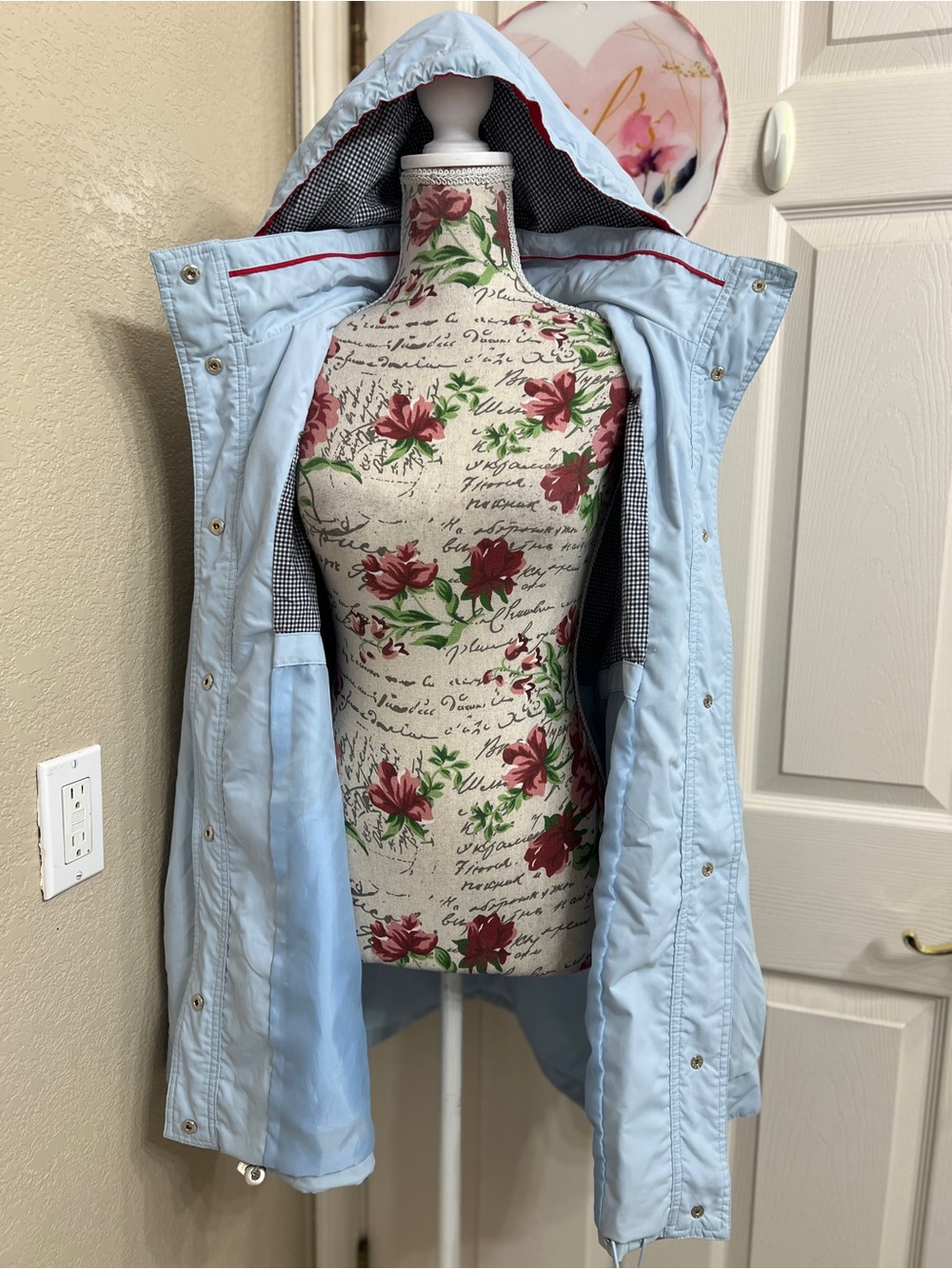 Women's Light Blue Hooded Trench Coat with Drawstring - Picture 4 of 8